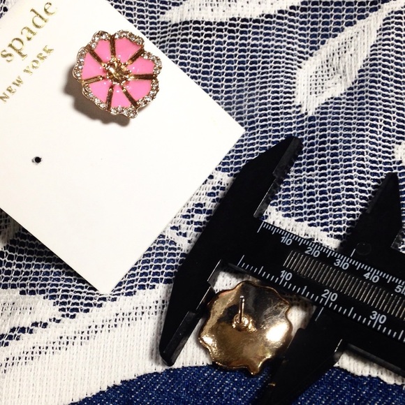 3 items free shipping Kate spade flower earrings - Picture 4 of 5